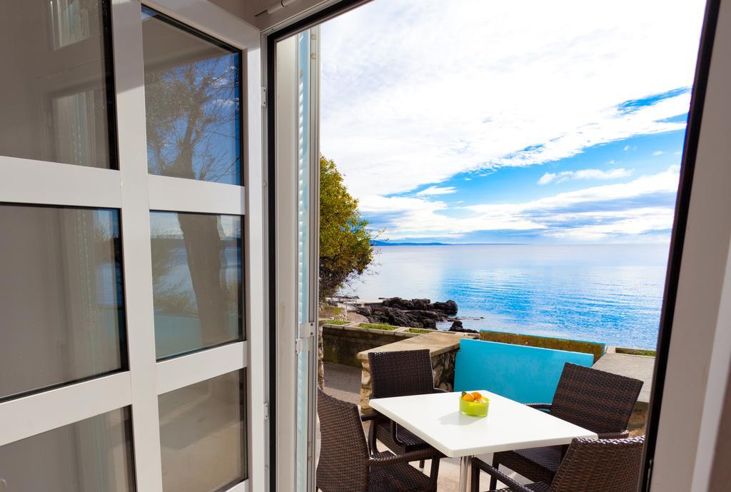 Suite mit Terrasse und Meerblick