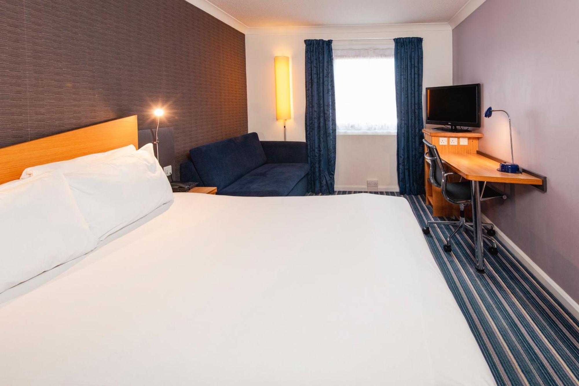 Standard Double Room with Free Hot Breakfast,1709919070:JPEG
