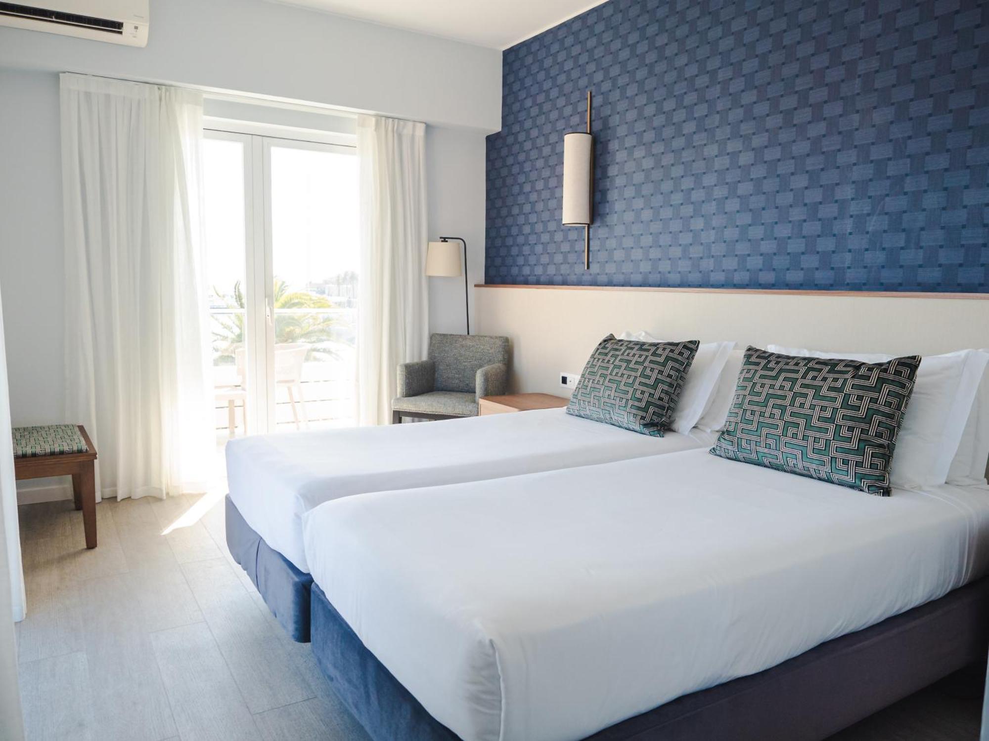 Quarto Twin Superior com Vista Mar