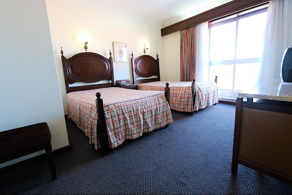 Quarto Twin Económico