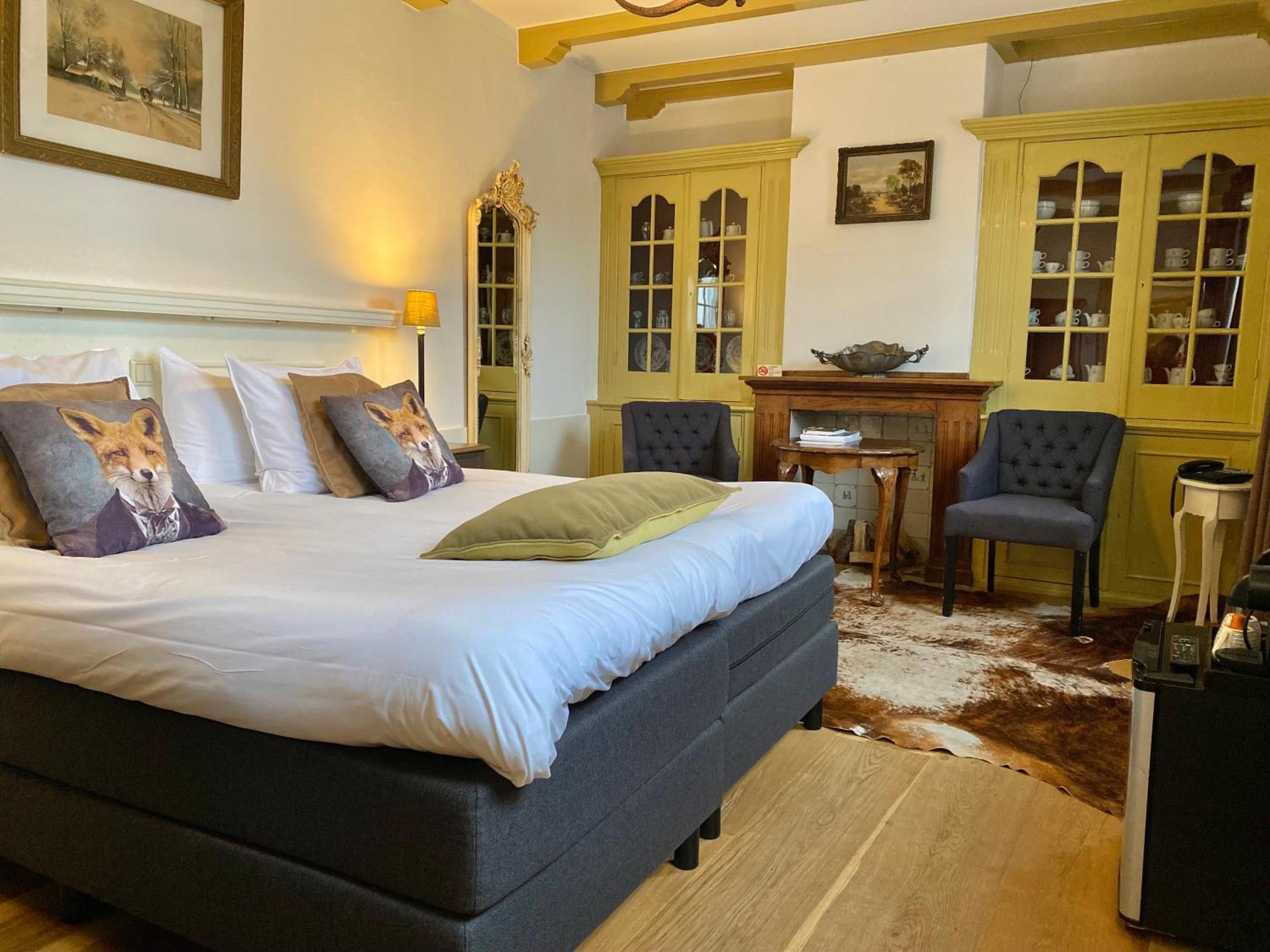 Luxe Standaard Kamer met uitzicht op de Stad (Begane Grond)