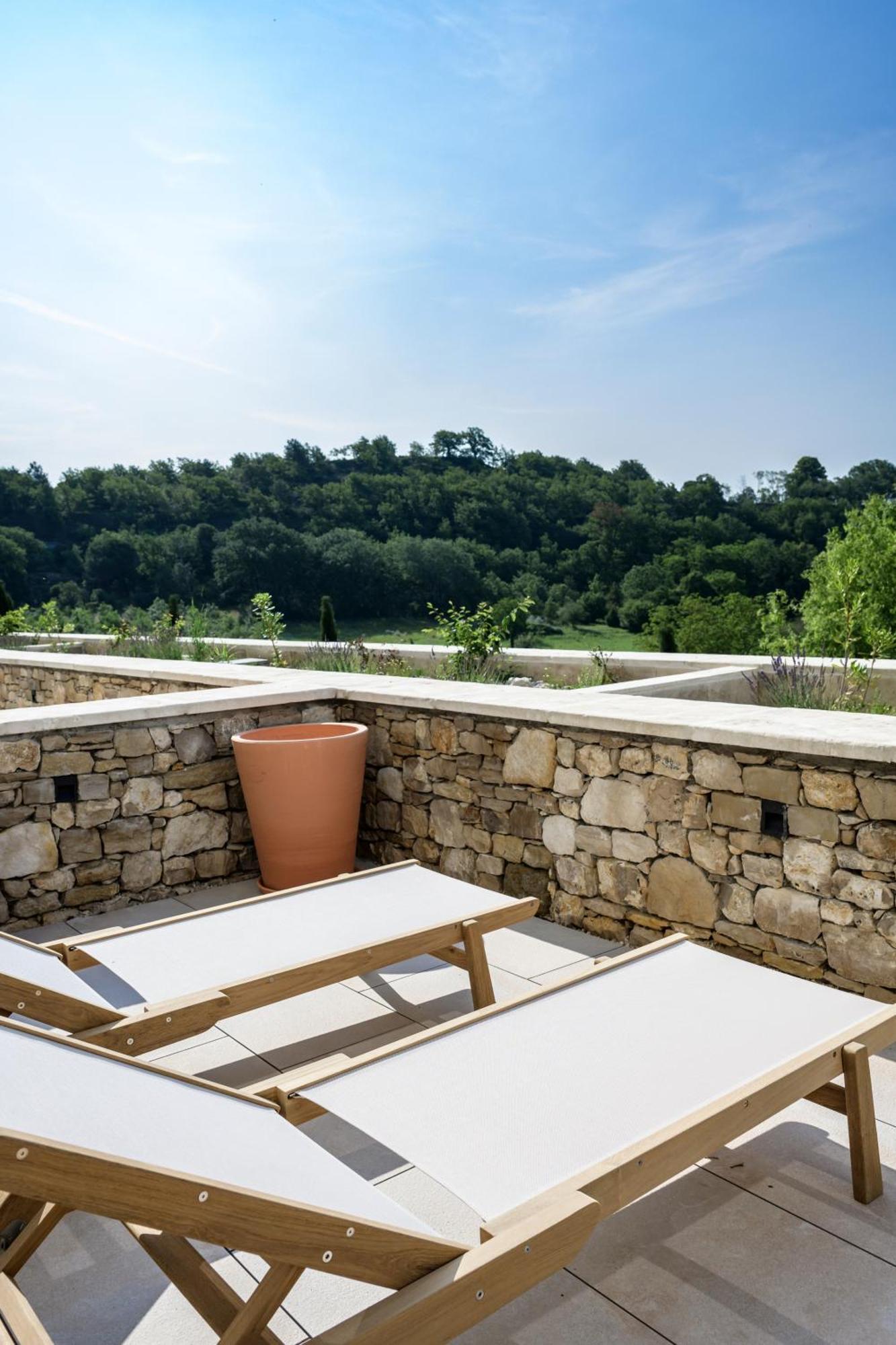 Suite avec Terrasse Meinado
