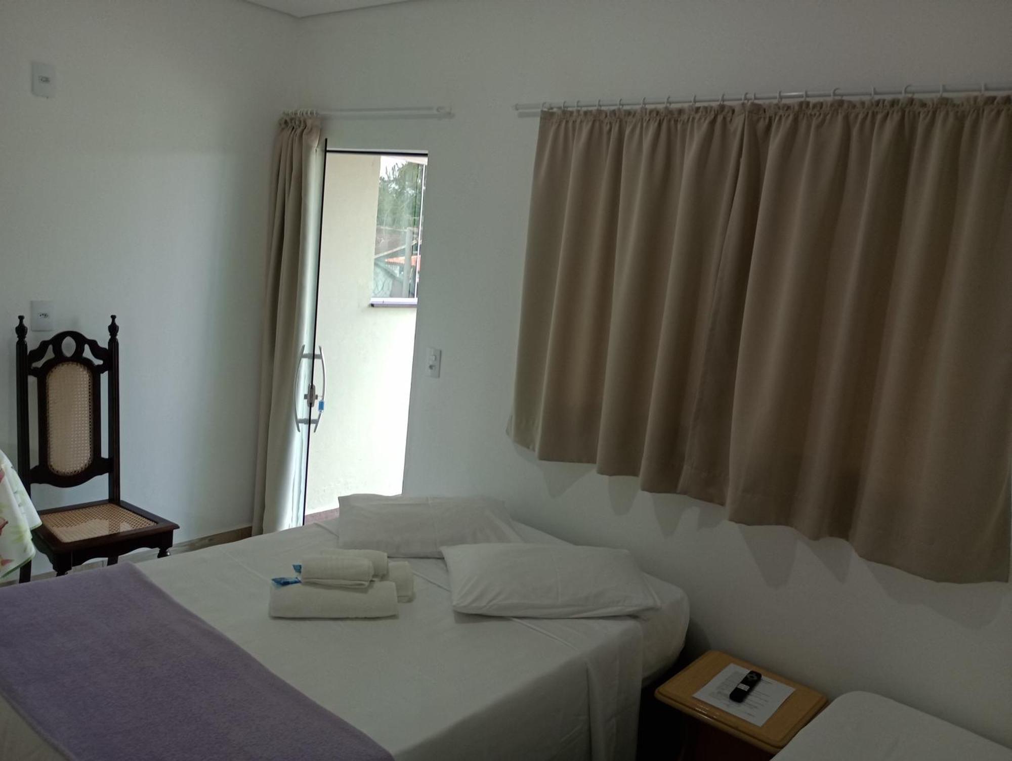 Quarto Triplo Comfort com Chuveiro
