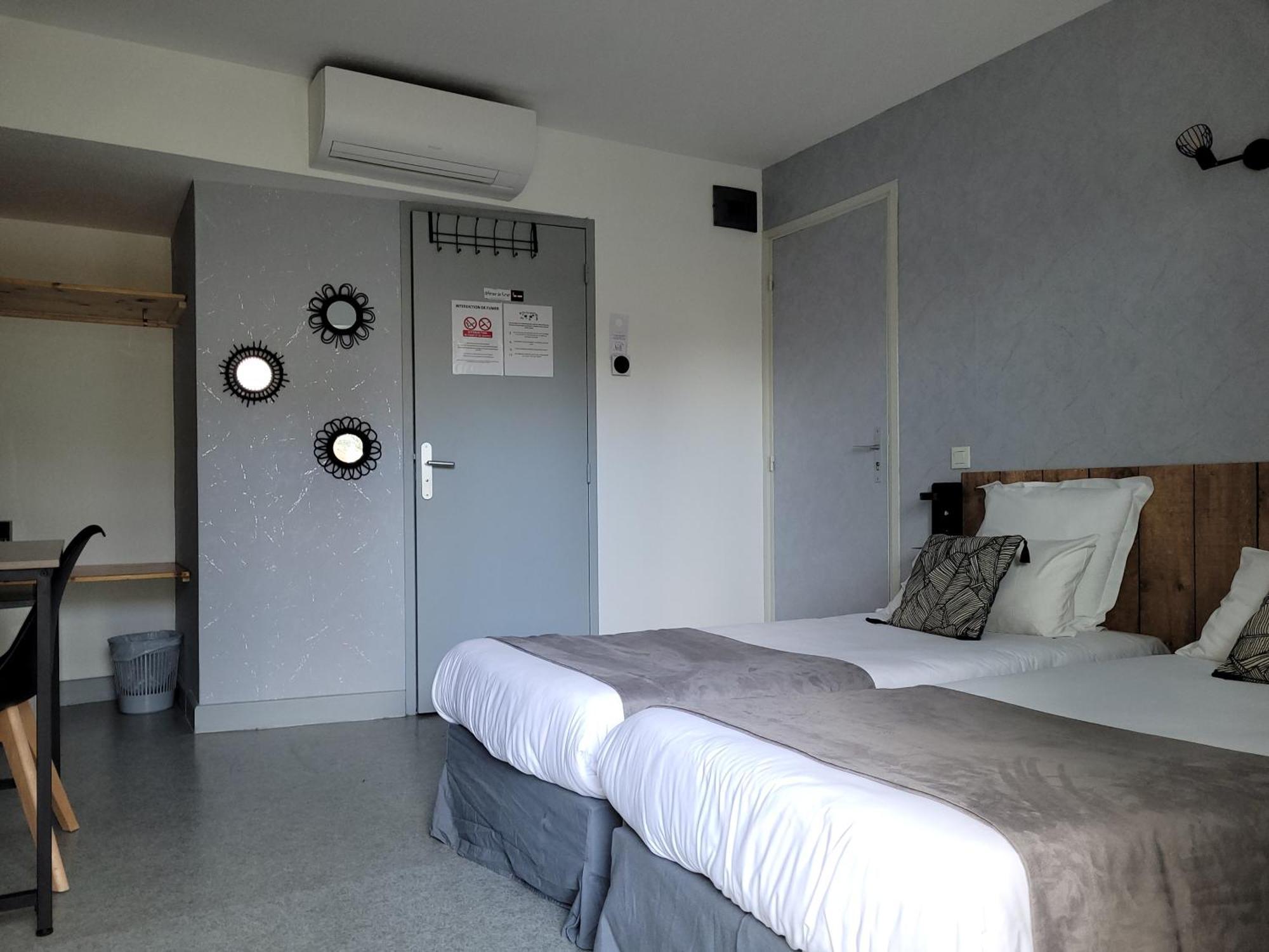 Superior Twin Room,1381957109:JPEG