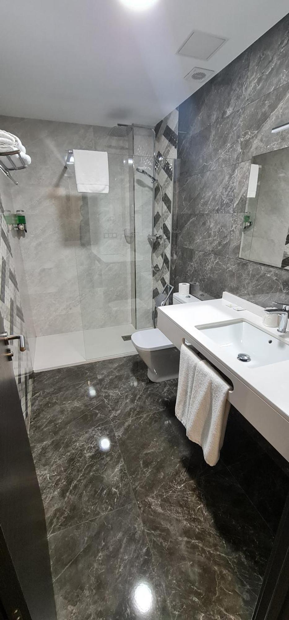 Chambre Double avec Lit d'Appoint