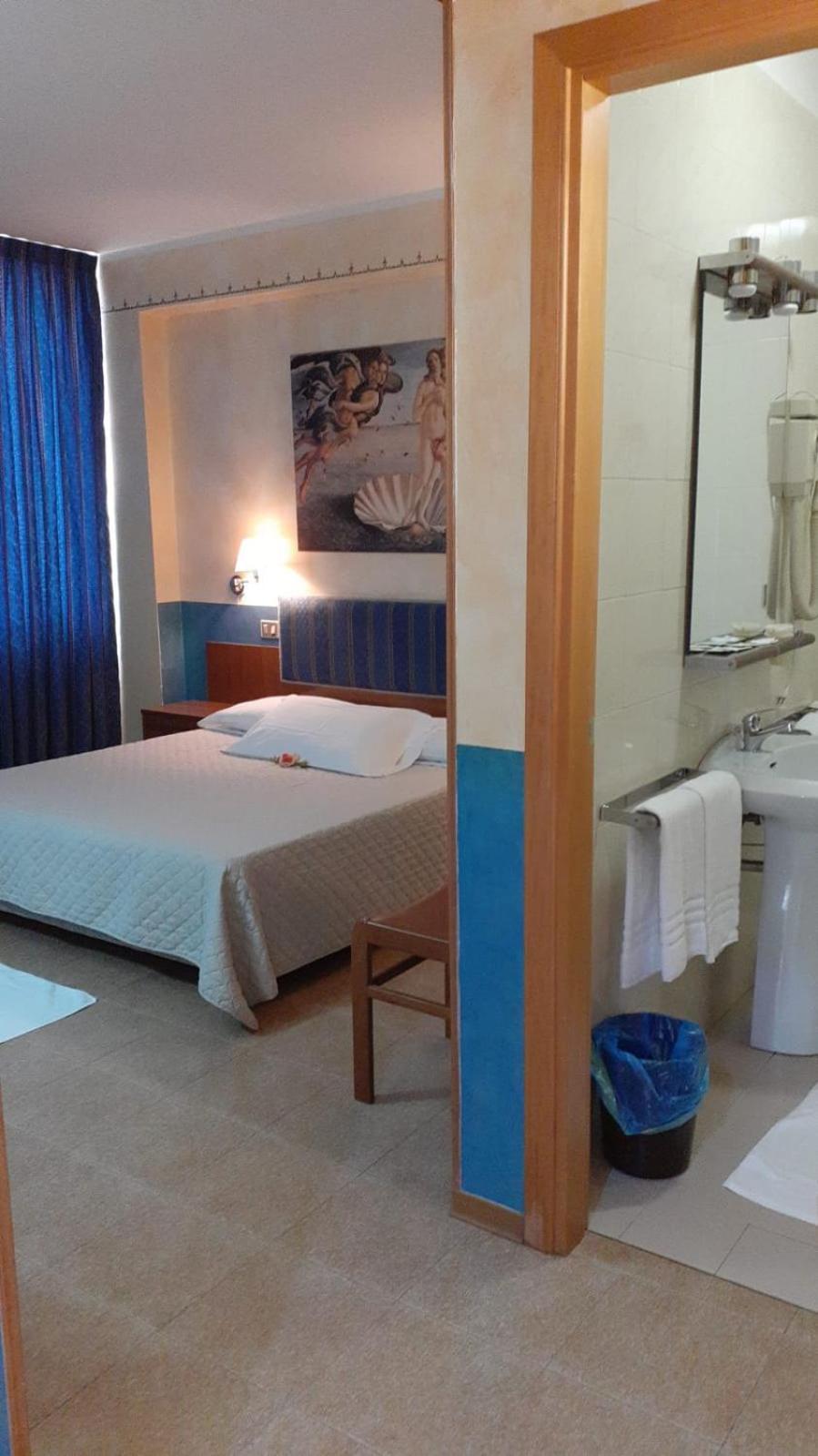 Camera Matrimoniale Deluxe con 1 Letto Supplementare