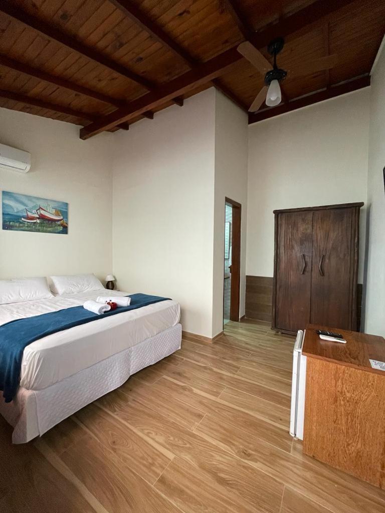 Quarto Standard com Cama Queen-size