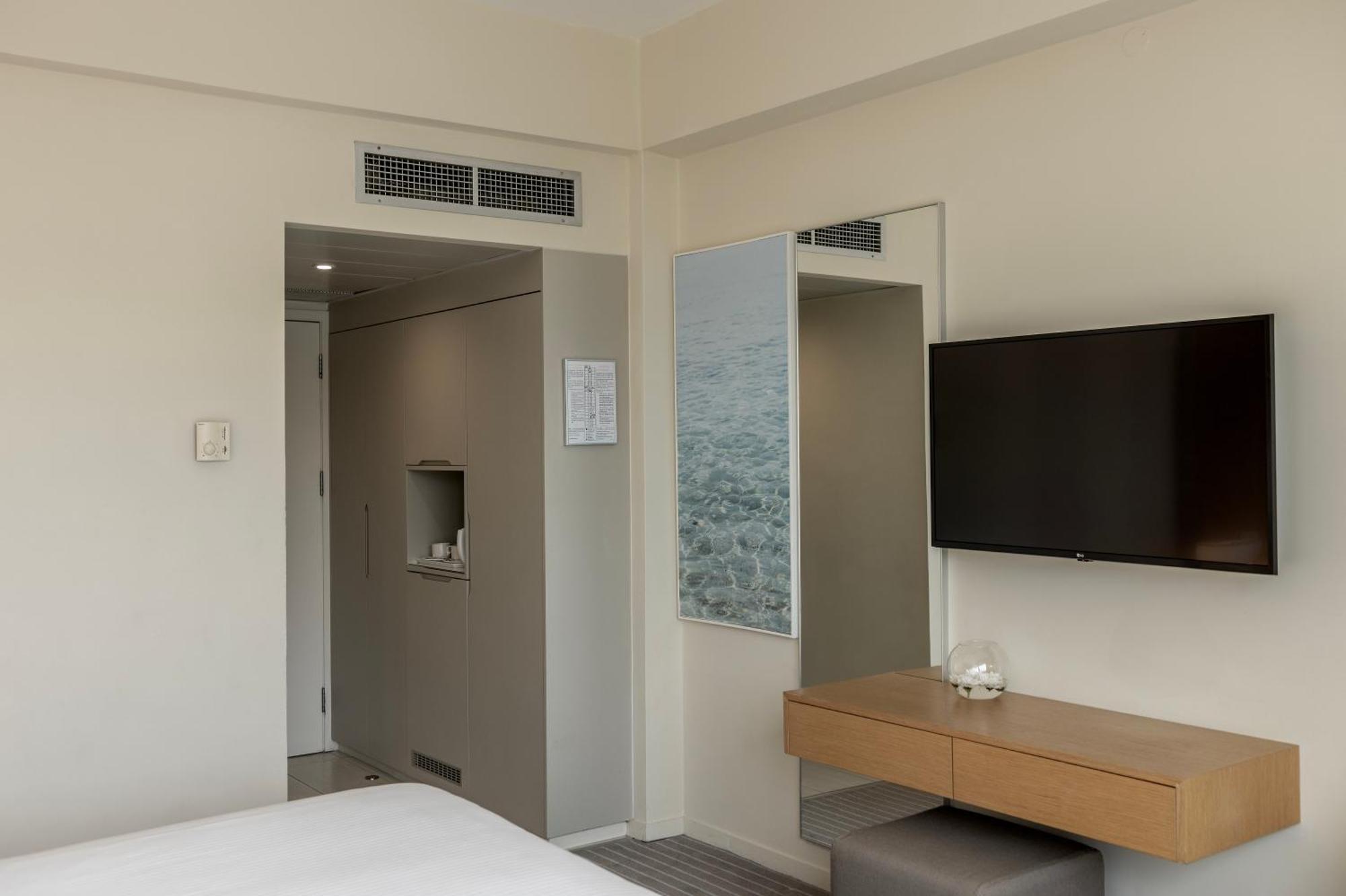 Standaard Tweepersoonskamer met 1 Tweepersoonsbed of 2 Aparte Bedden en Uitzicht op het Binnenland