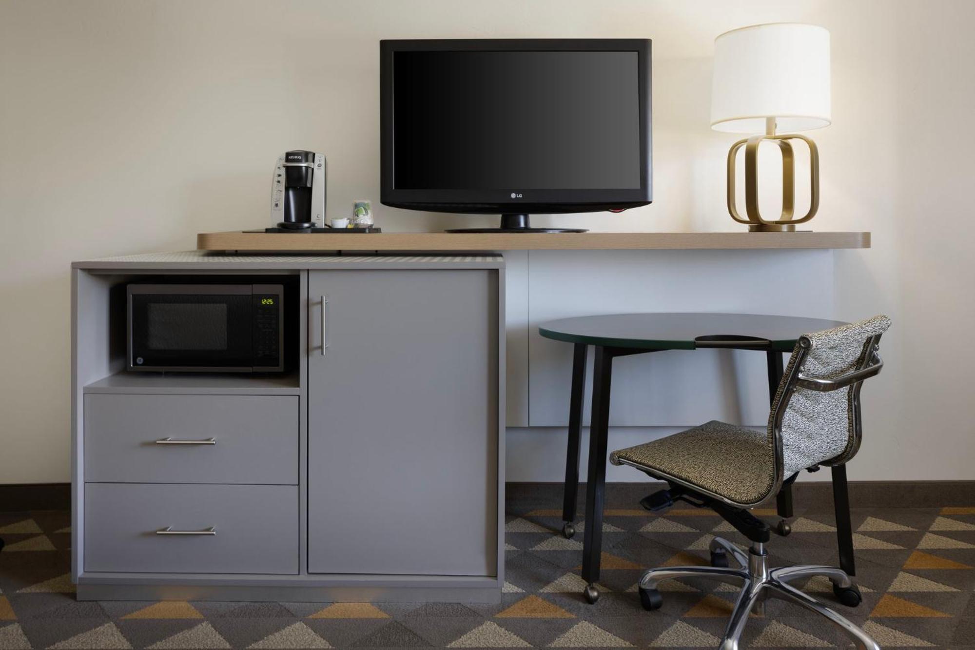 Standard King Room - Pet Friendly