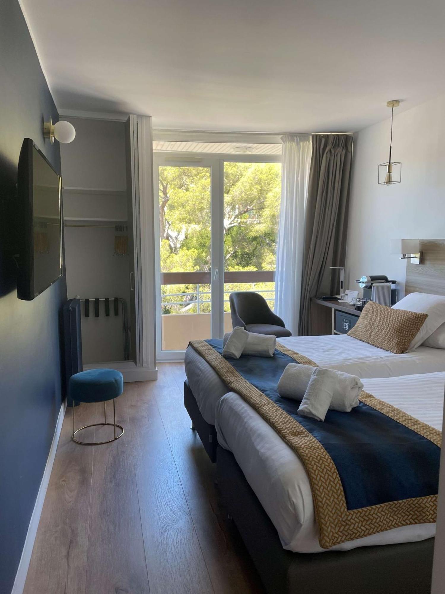 Chambre Lits Jumeaux Confort avec Balcon - Non-Fumeurs