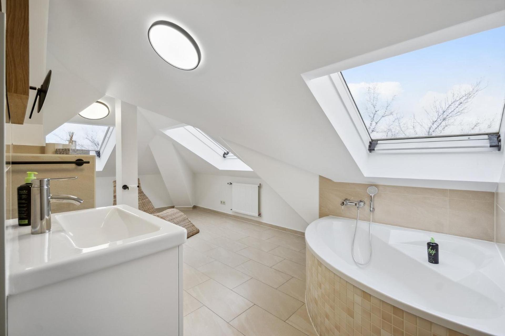 Suite mit 1 Schlafzimmer (Dachgeschoss)