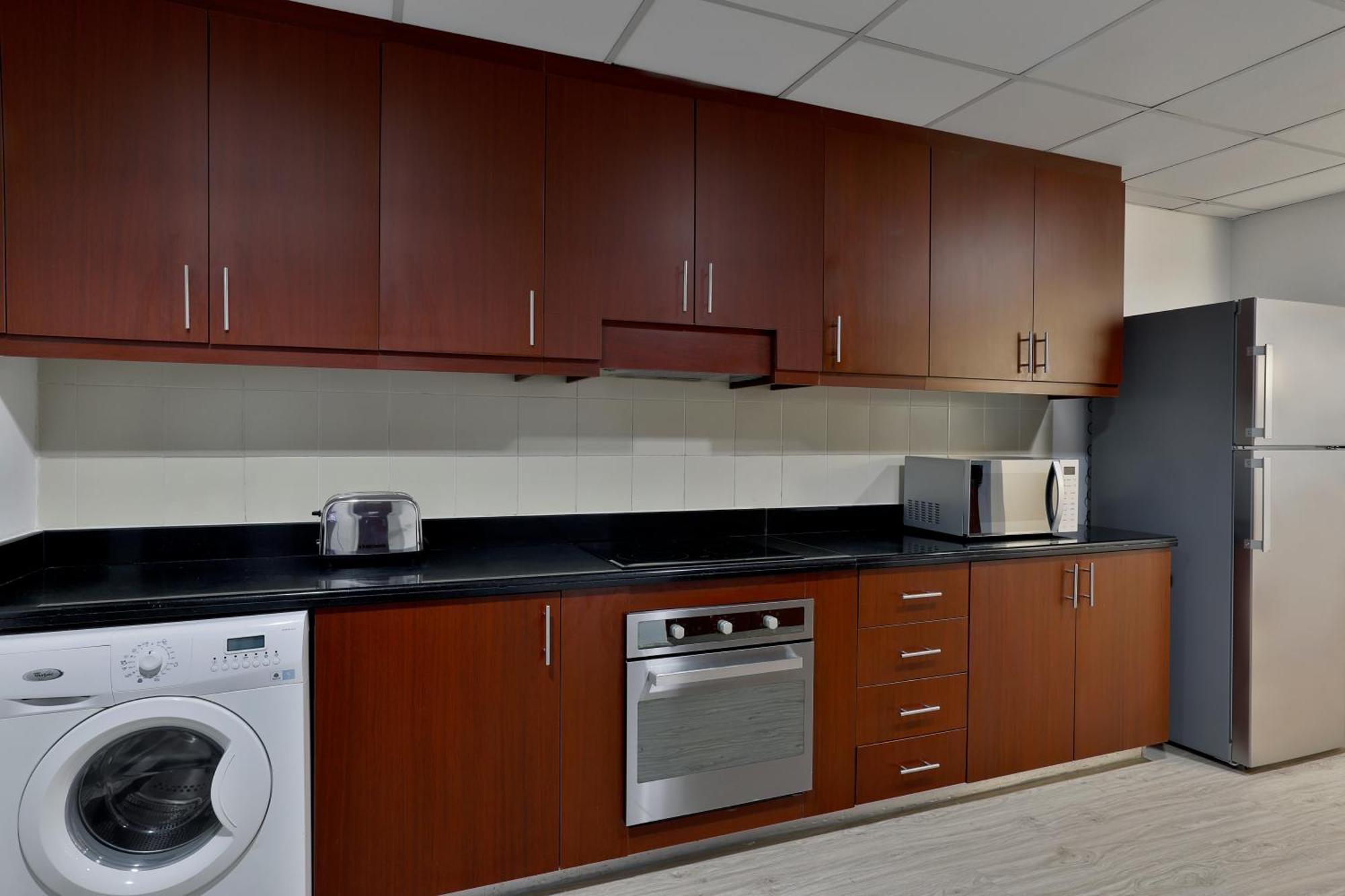 Suite Familiare con 4 Camere da Letto e Balcone