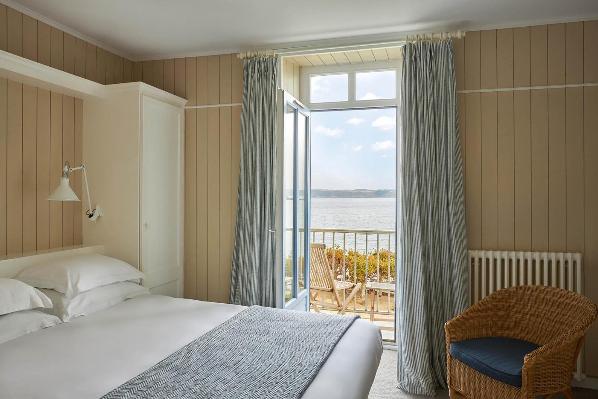 Classic Double Room Sea View,1537255084:JPEG