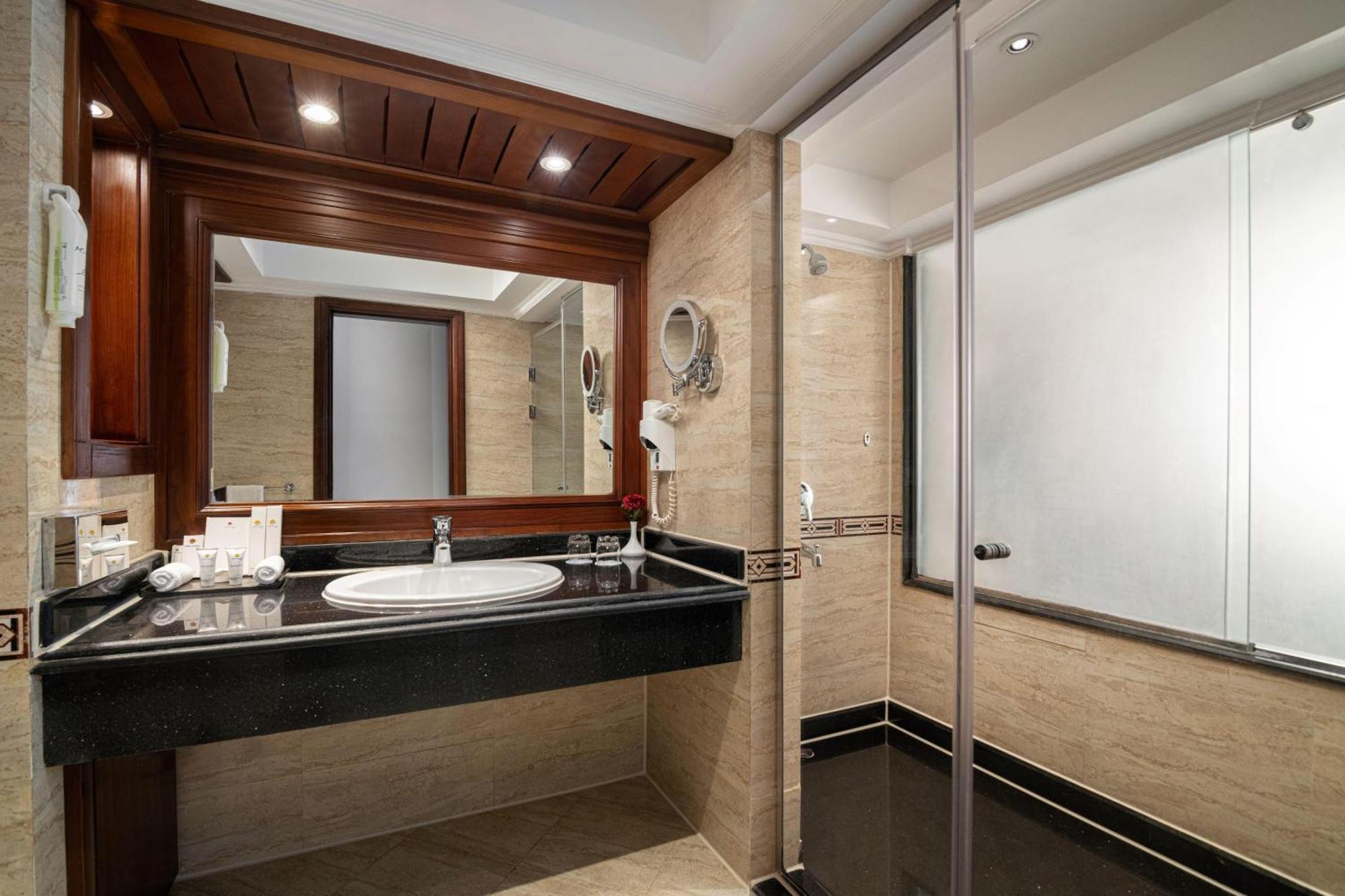 Suite Premium con Vasca Idromassaggio (Solo Adulti)