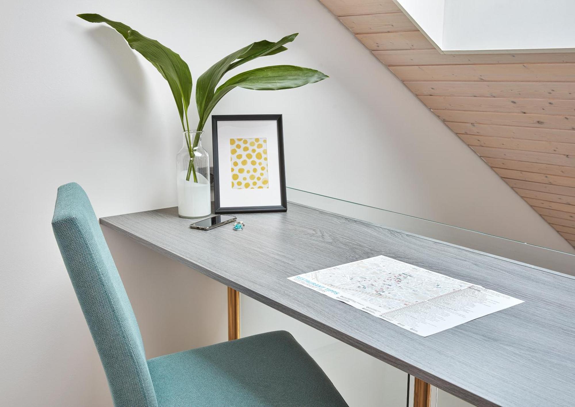 Business Maisonette