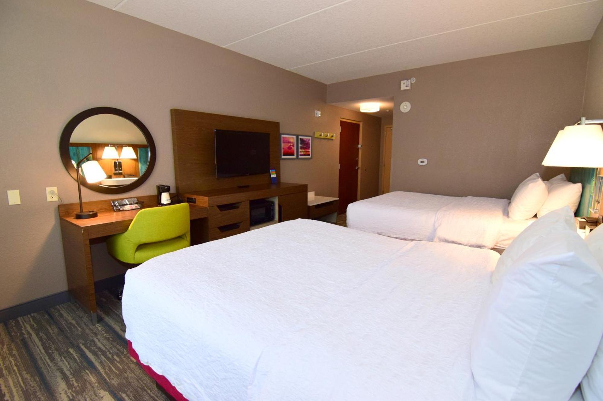 Room with Two Queen Beds - Non-Smoking