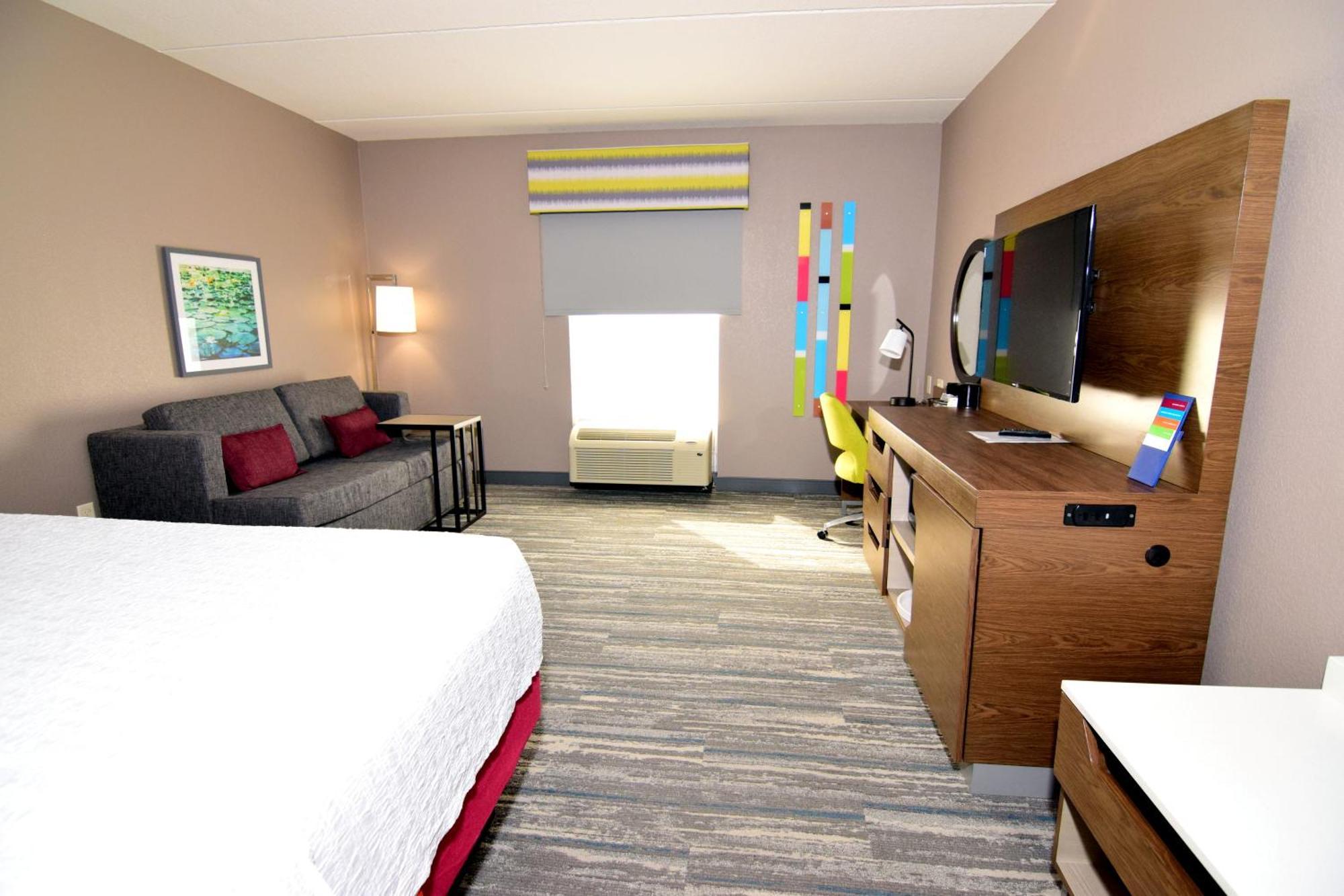 King Room with Sofa Bed - Non-Smoking