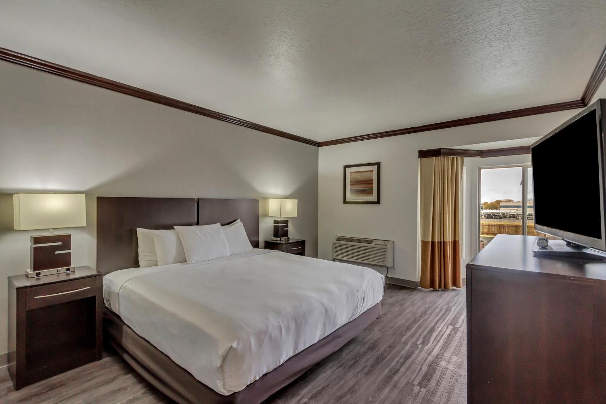 King Room - Non-Smoking