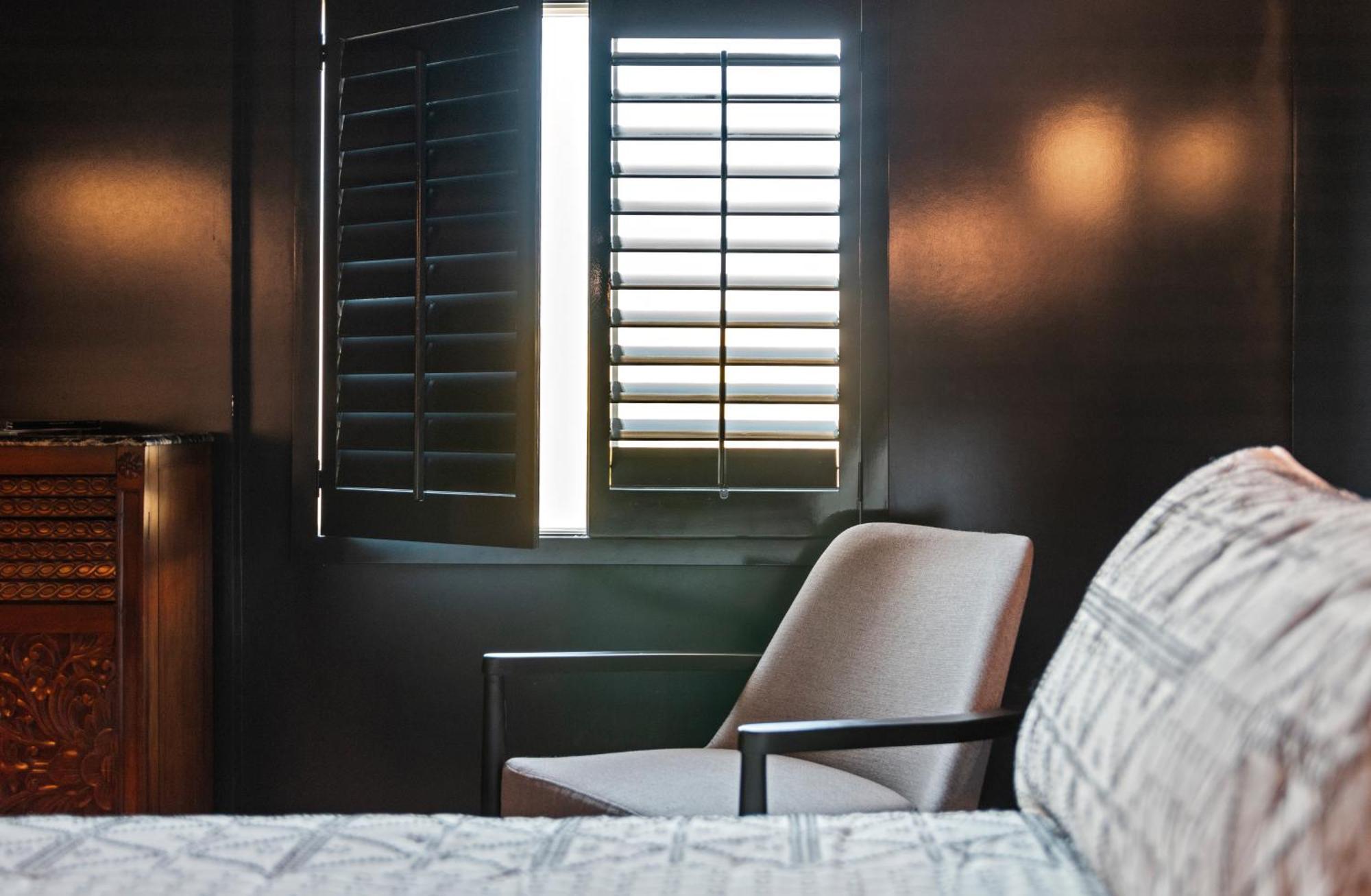 Chambre Lit Queen-Size - Non-Fumeurs