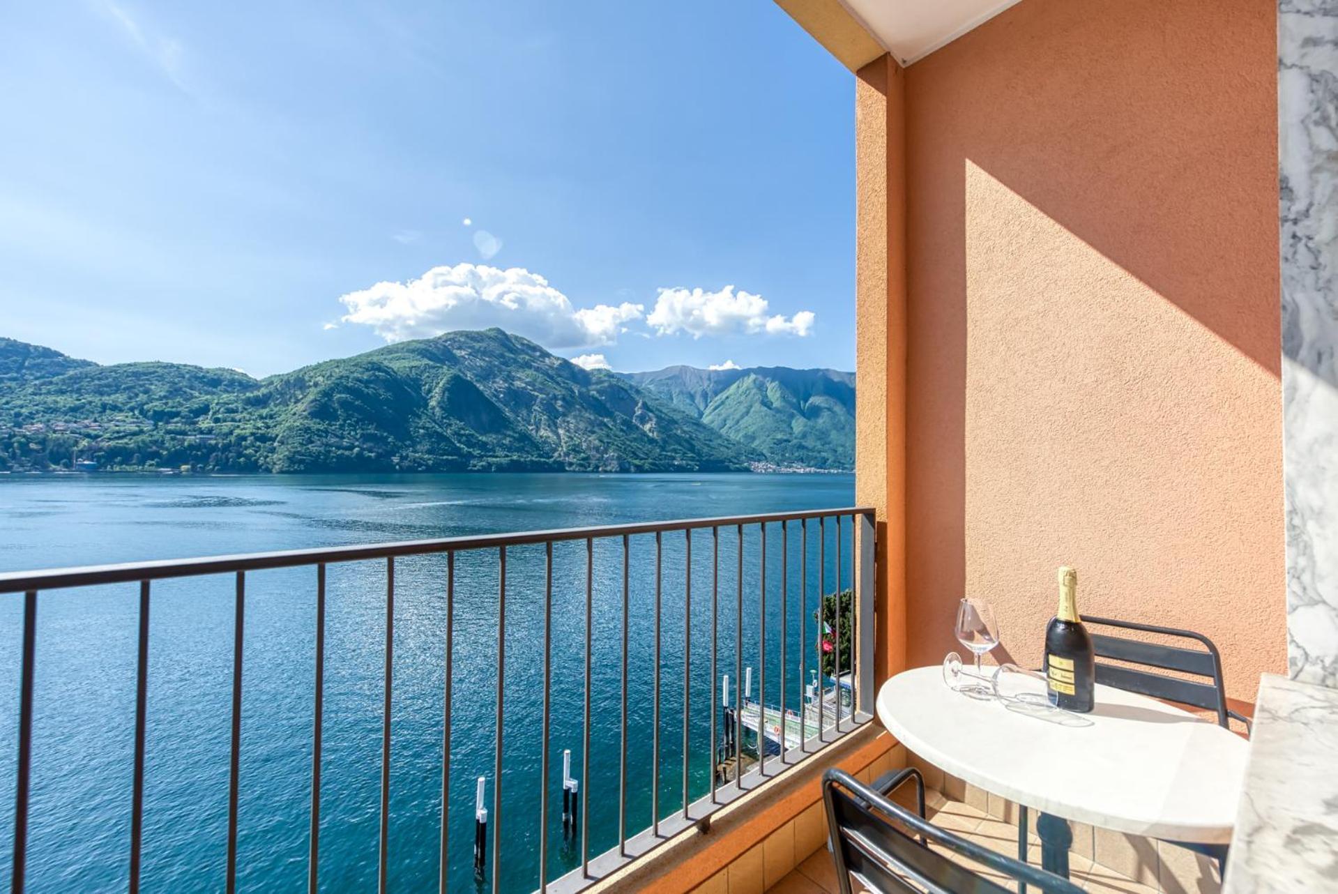 Chambre Double avec Balcon - Vue sur Lac