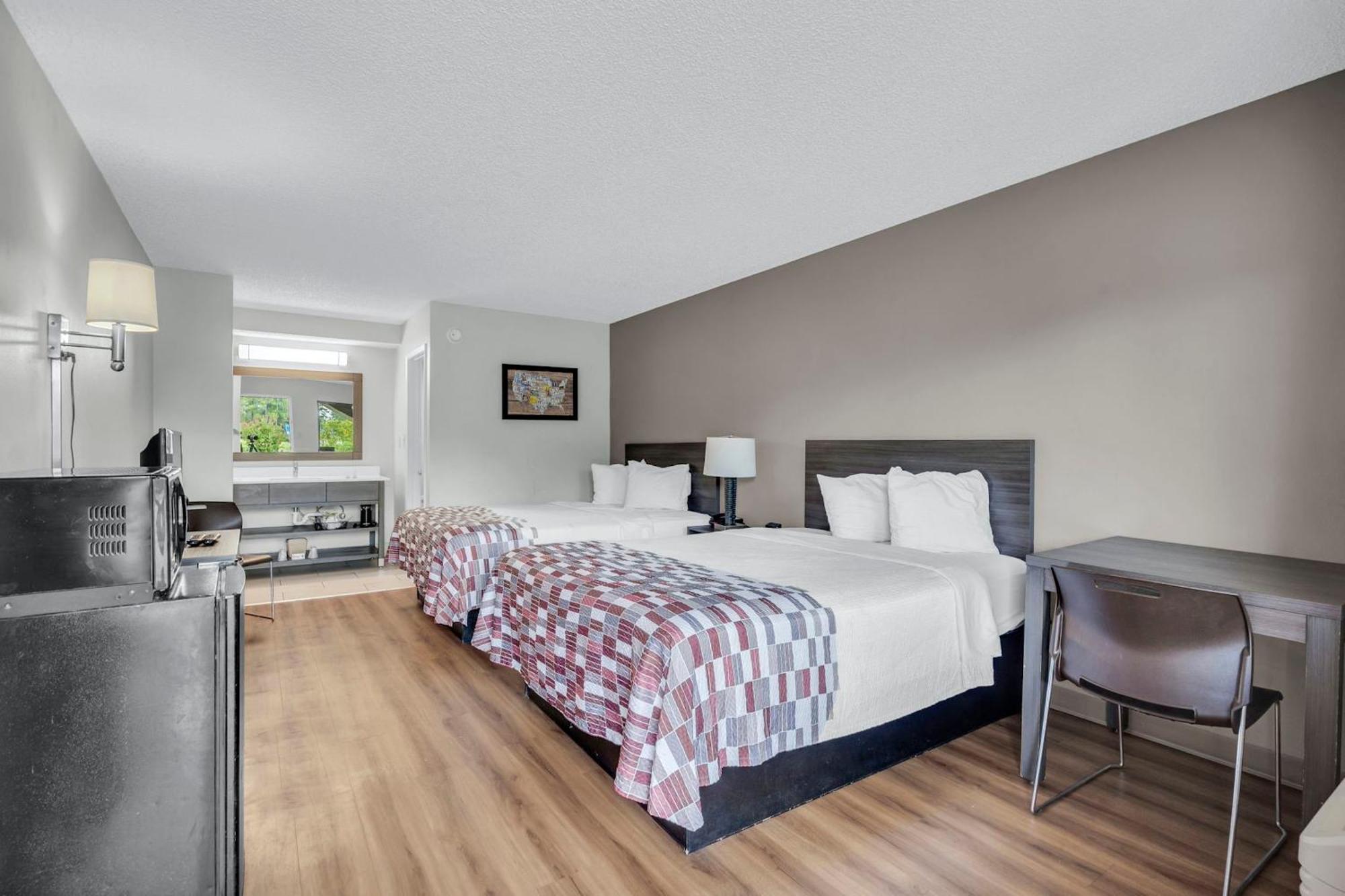 Deluxe Room with Two Queen Beds Non-Smoking