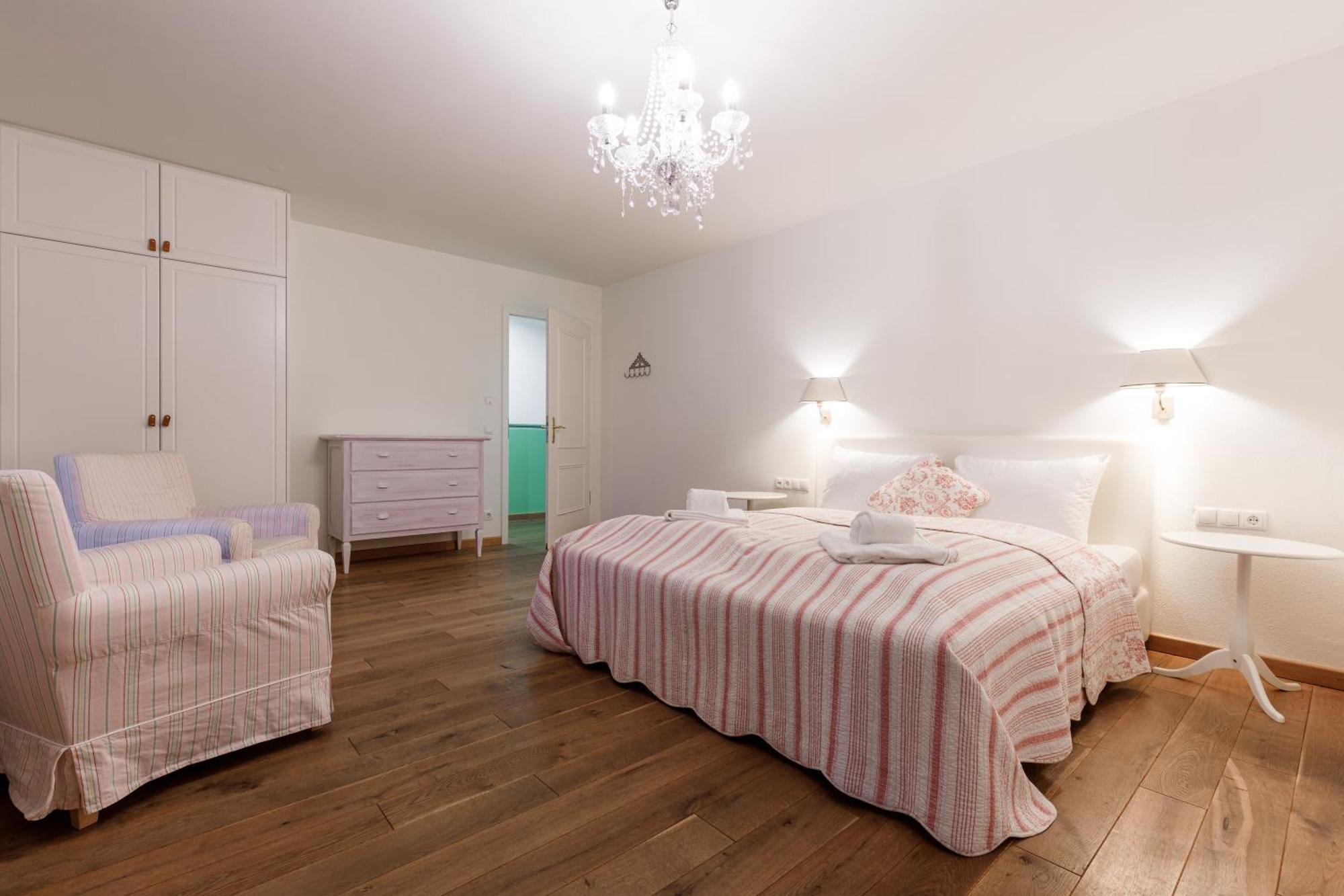 Dreibettzimmer