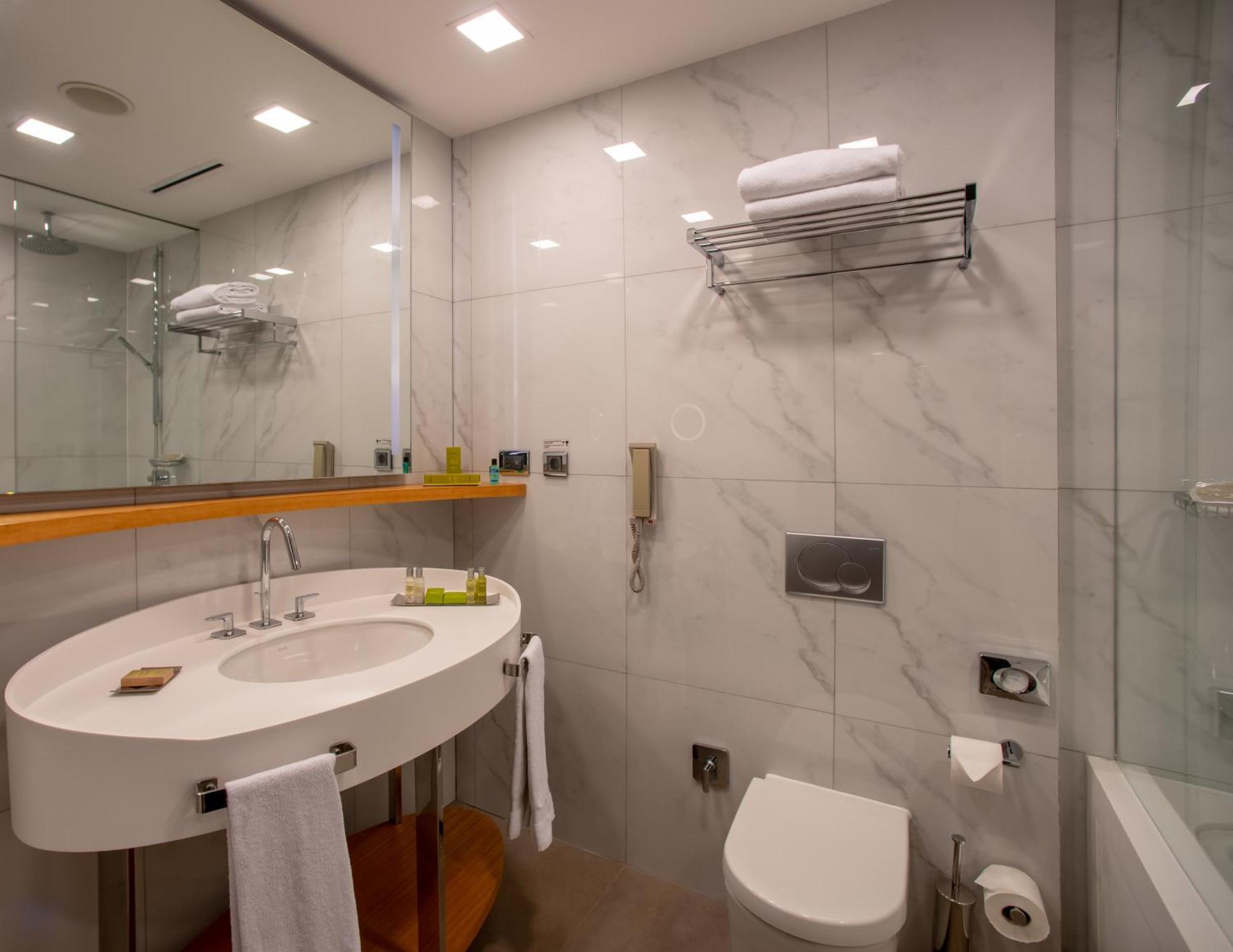 Deluxe King Room with Sea View