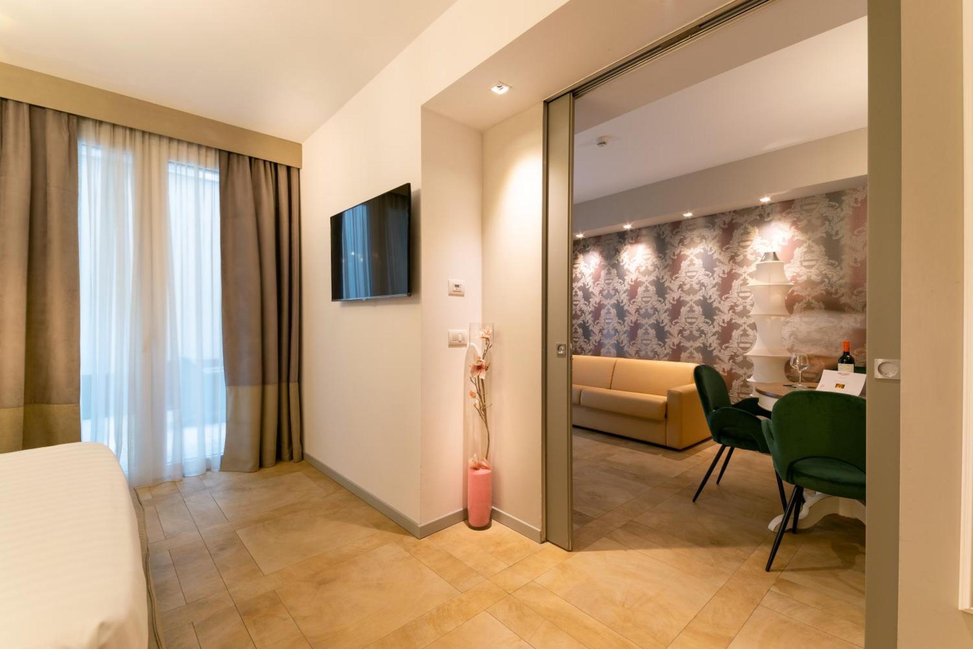 Suite Magnolia,1216382113:JPEG