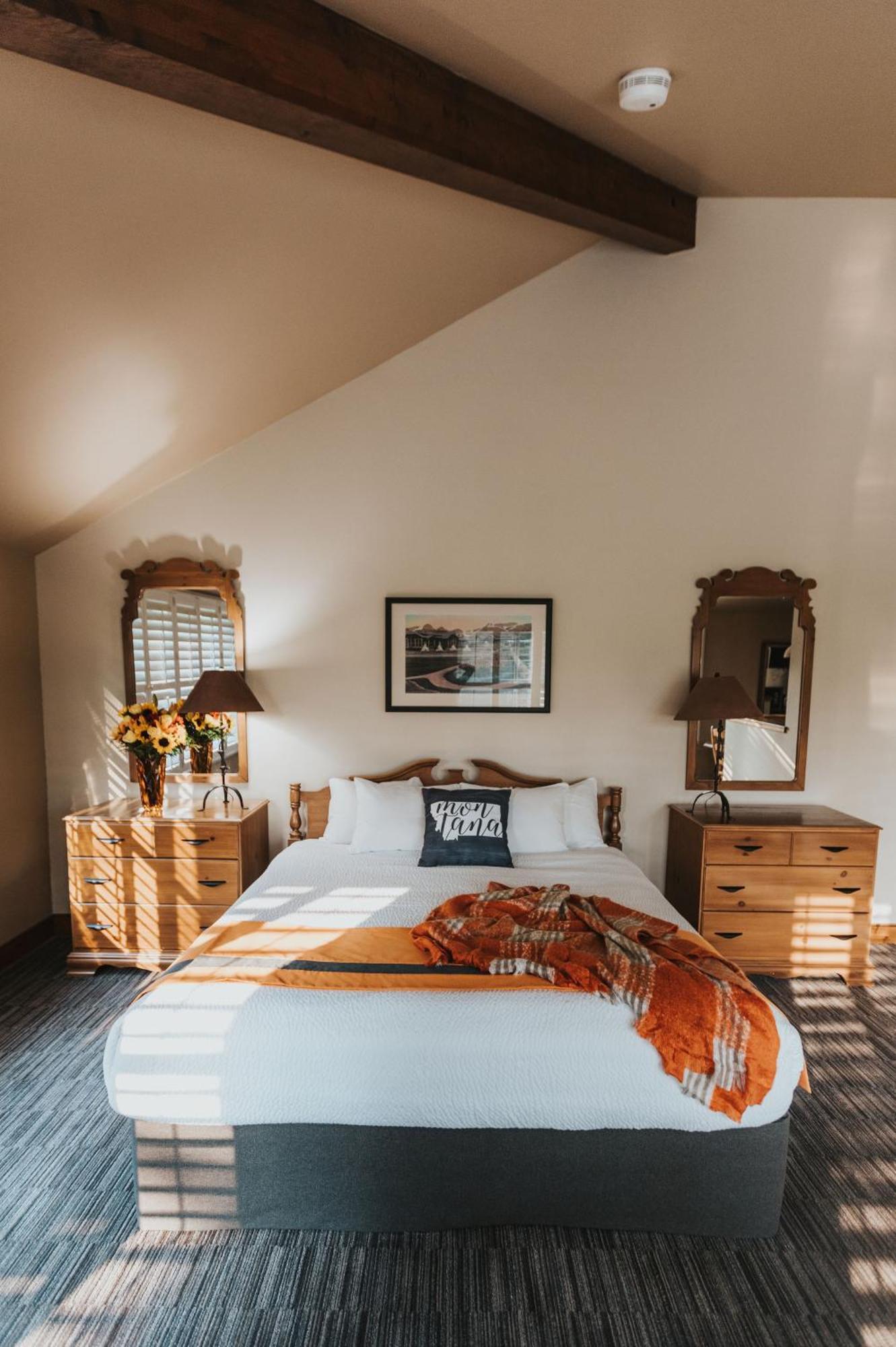 Deluxe King Room