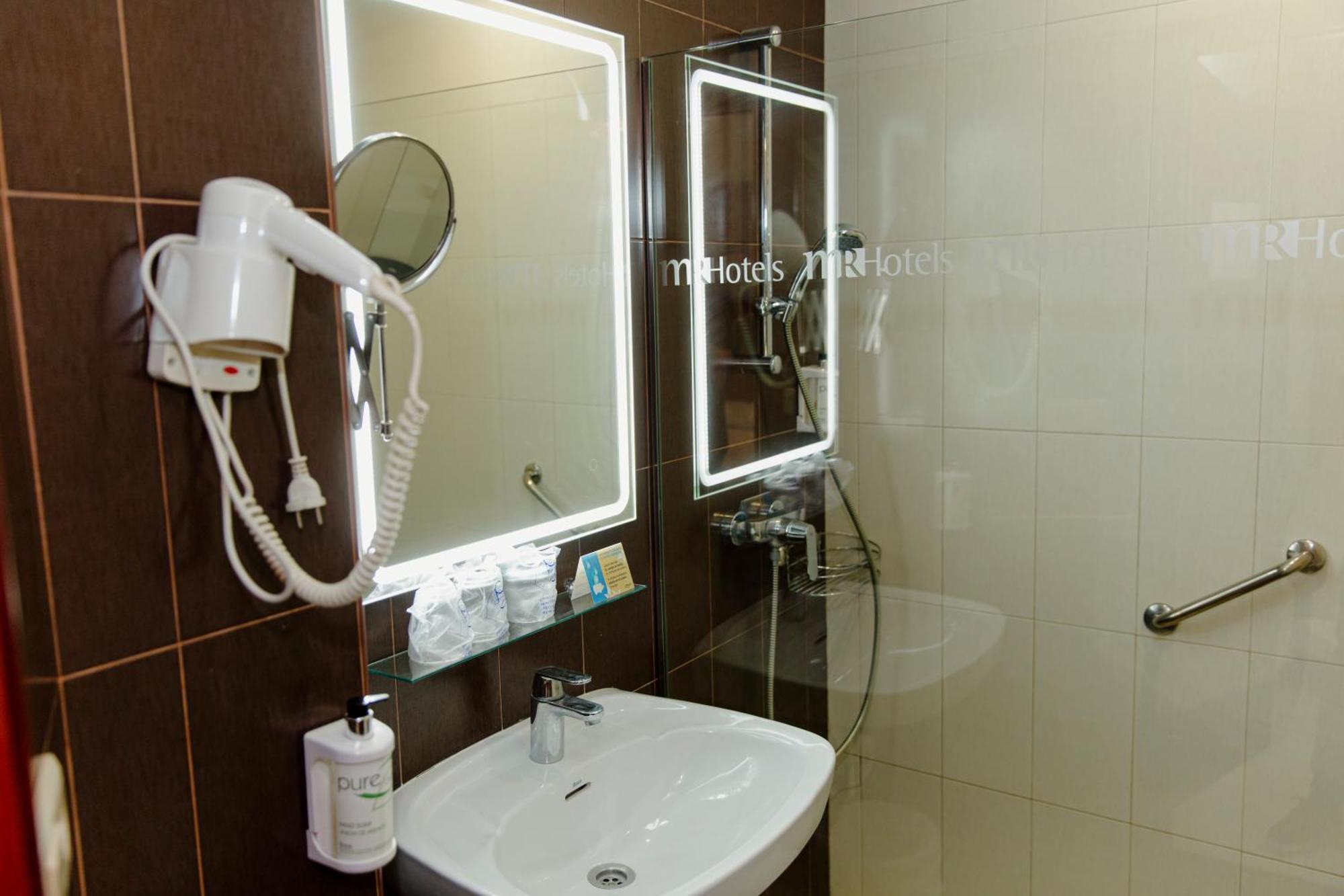 Triple Room,1543244605:JPEG