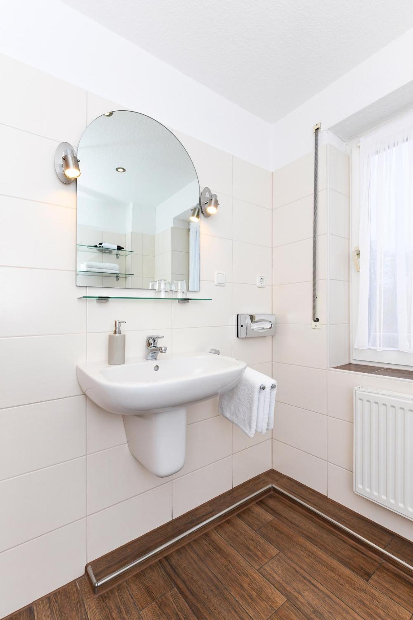Doppelzimmer mit eigenem Bad