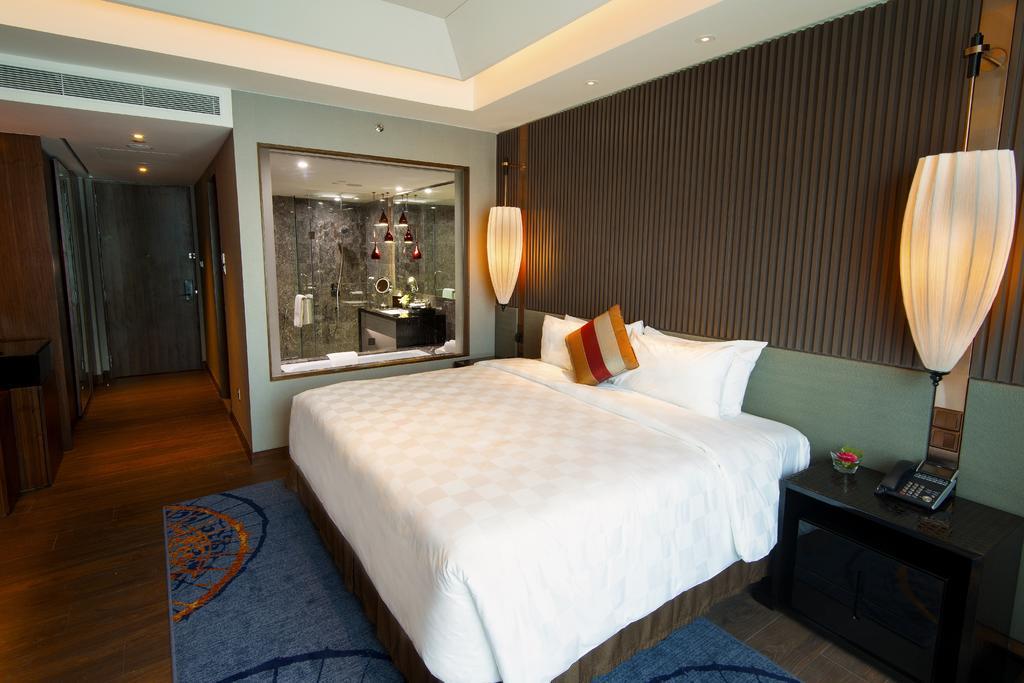 Premier Zimmer mit Stadtblick - Inya Wing