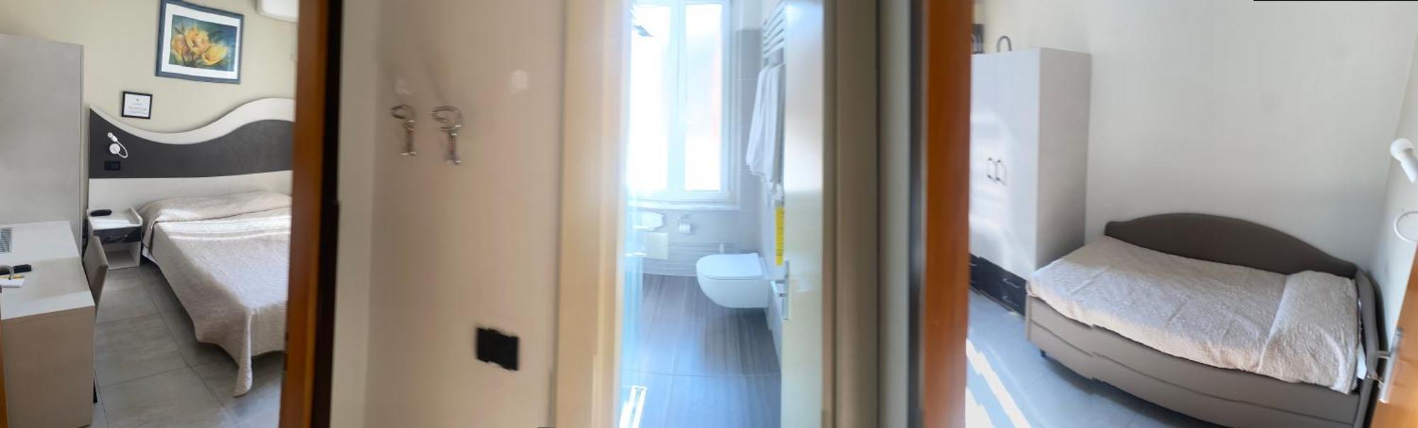 Camera Familiare con Bagno Privato
