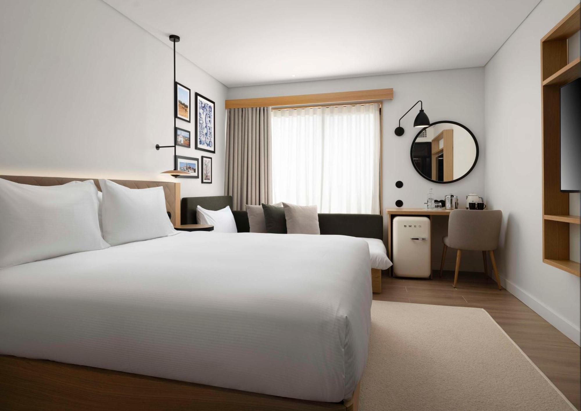 King Premium Room with Scenic View and Sofa Bed