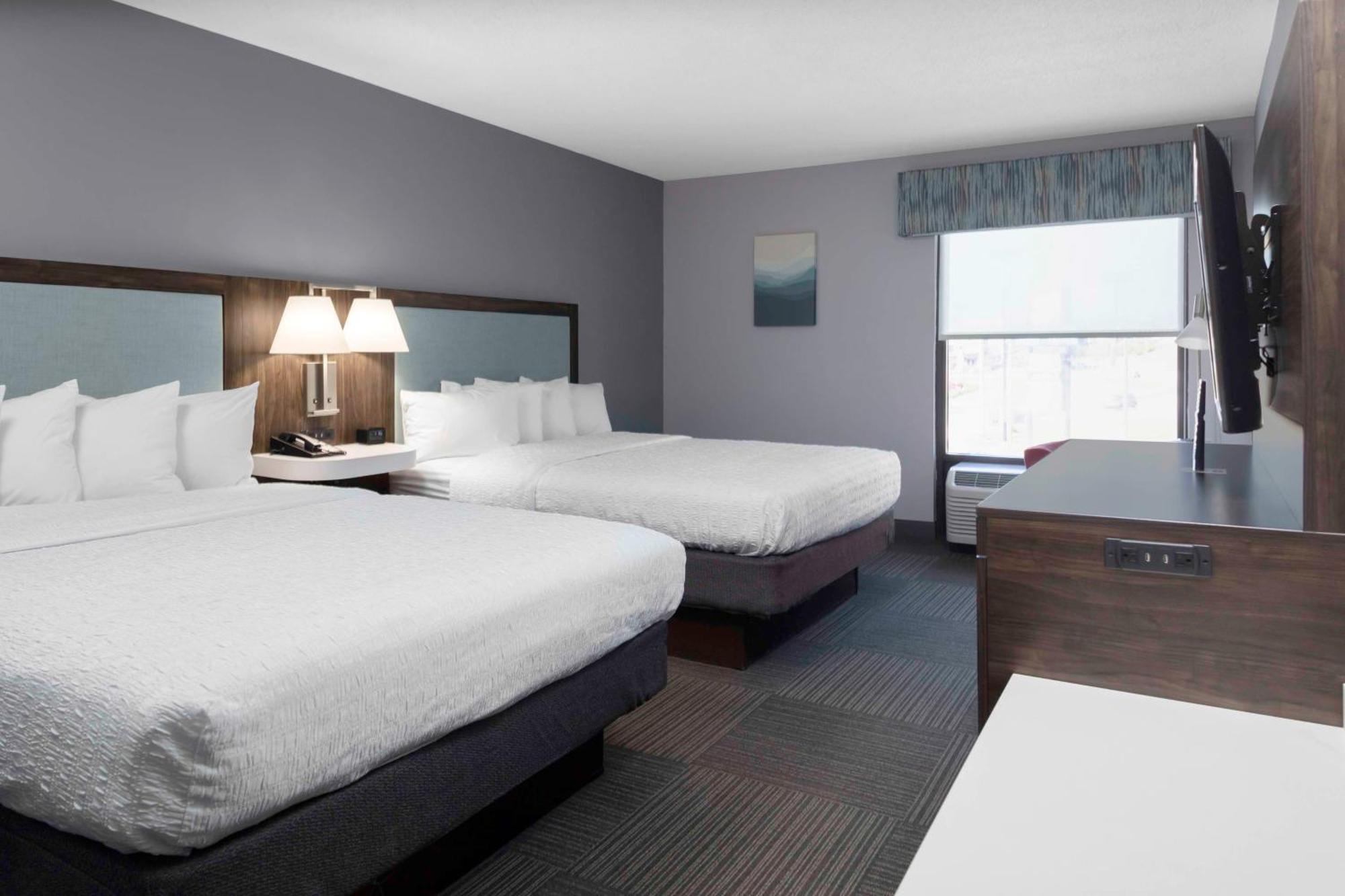 Room with Two Queen Beds - Non-Smoking