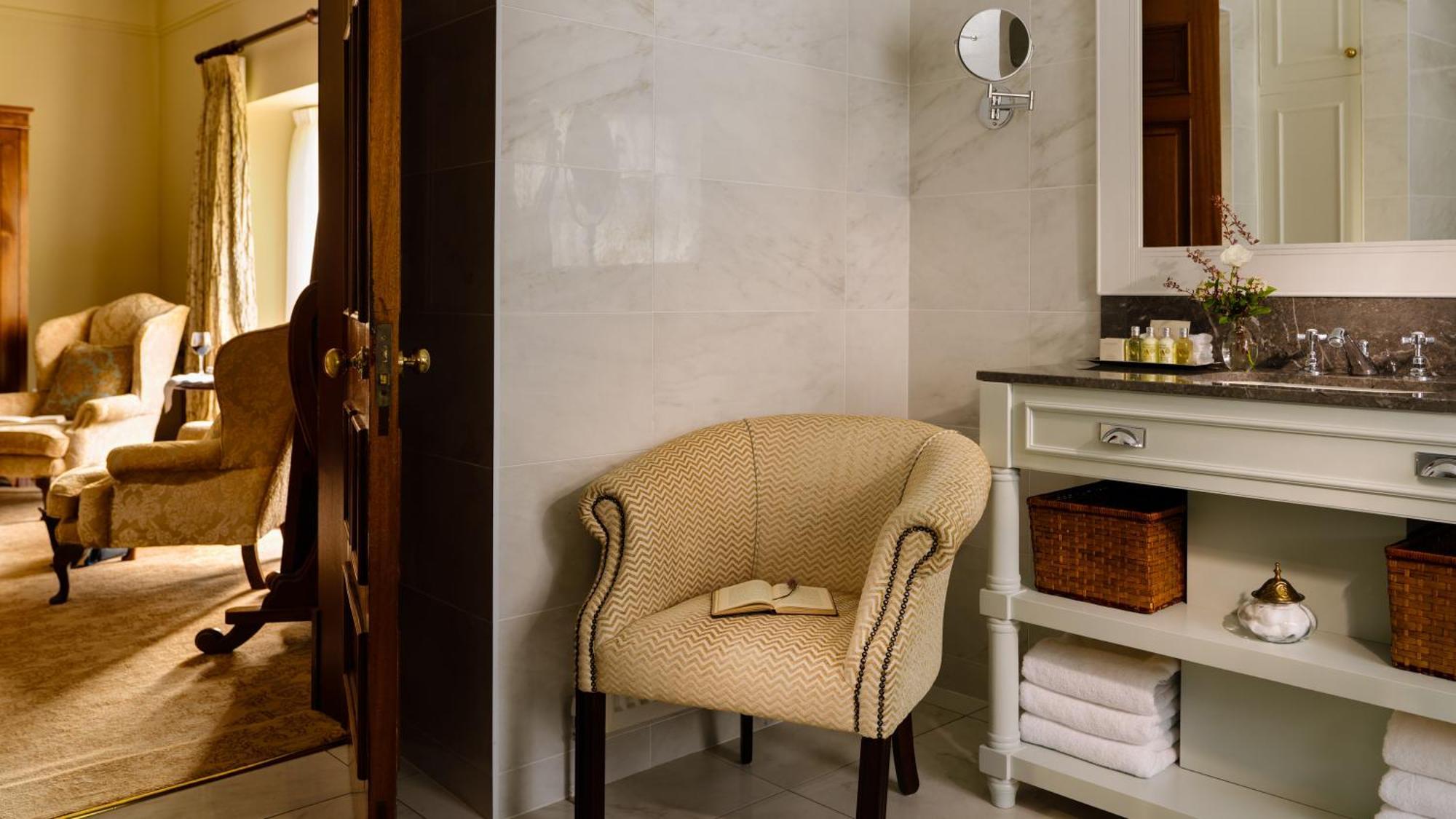 Junior Suite with Garden View