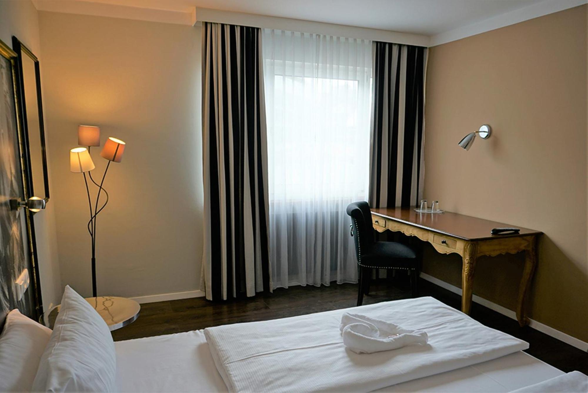 Quarto Duplo Standard