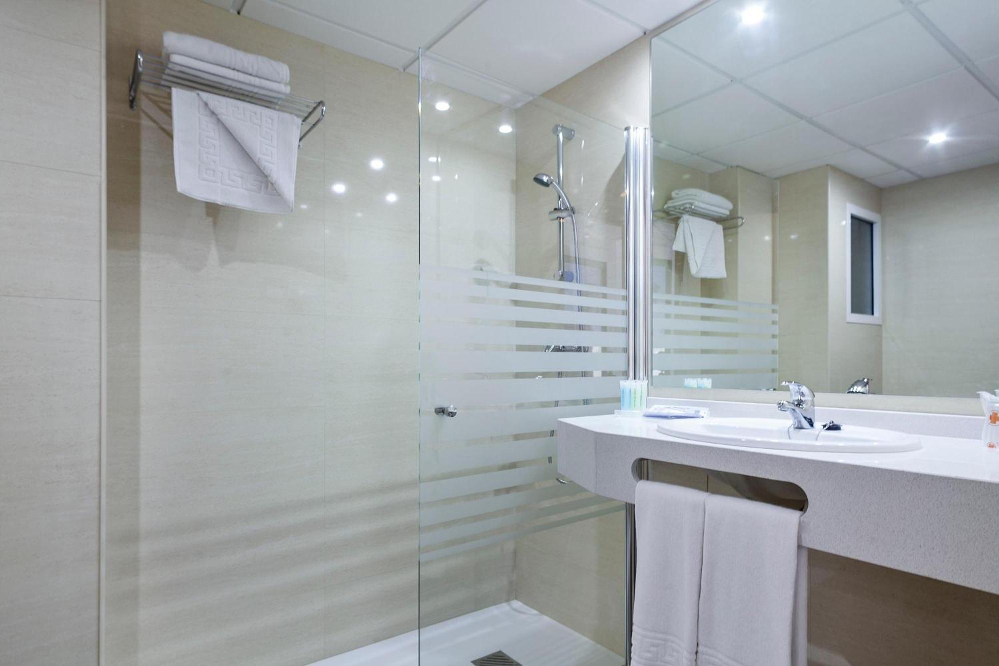 Quarto Duplo