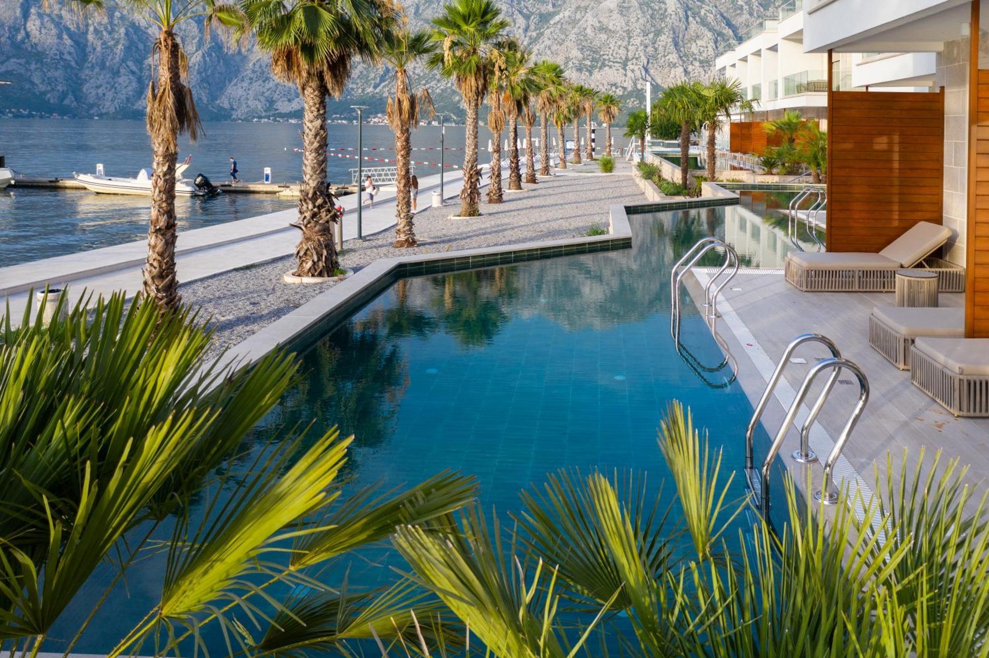 Premium Ferienwohnung mit 1 Schlafzimmer und Pool
