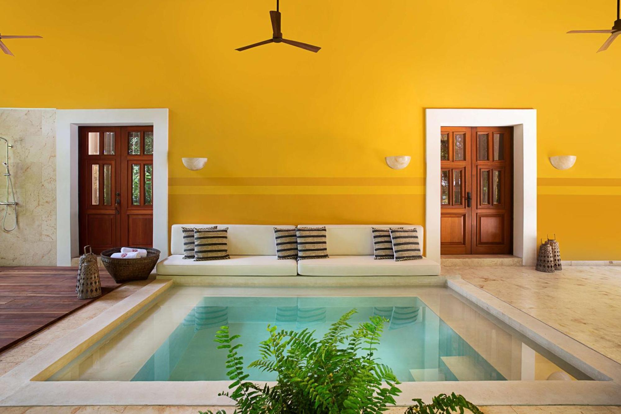 Xcanatun Pool suite