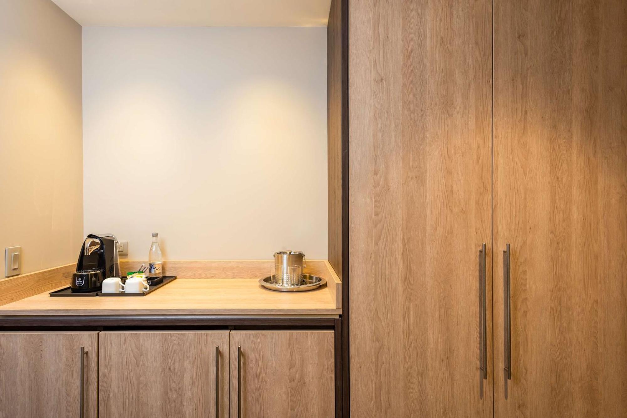 Kamer met Kingsize Bed- Toegankelijk voor Slechthorenden en Personen met een Beperkte Mobiliteit