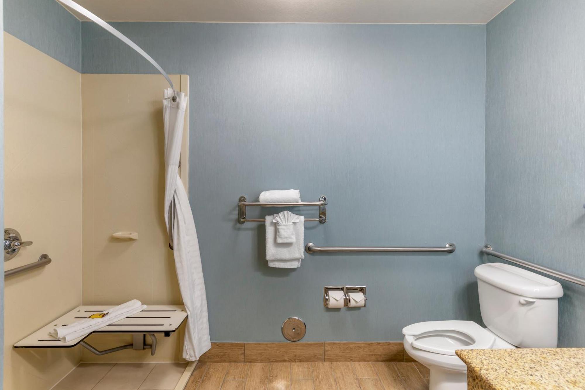 Queen Room with Two Queen Beds - Disability Access