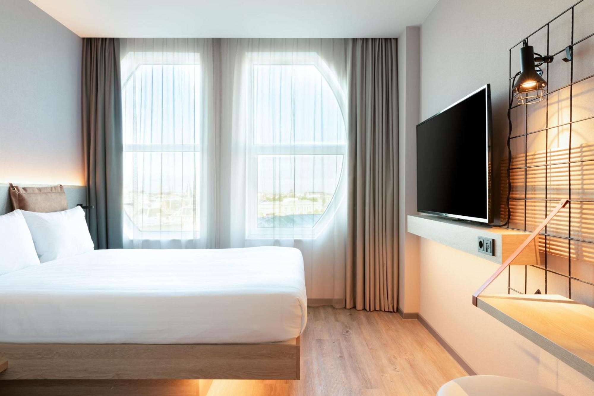 Habitación Moxy con vistas a la ciudad - 1 cama grande