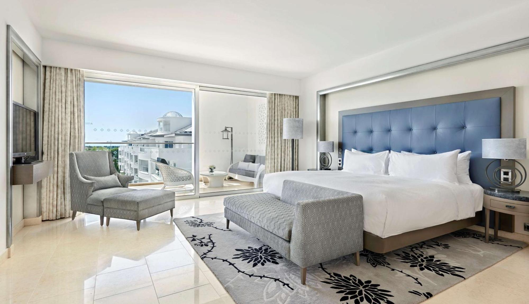 Suite King Grand Deluxe com Vista Piscina