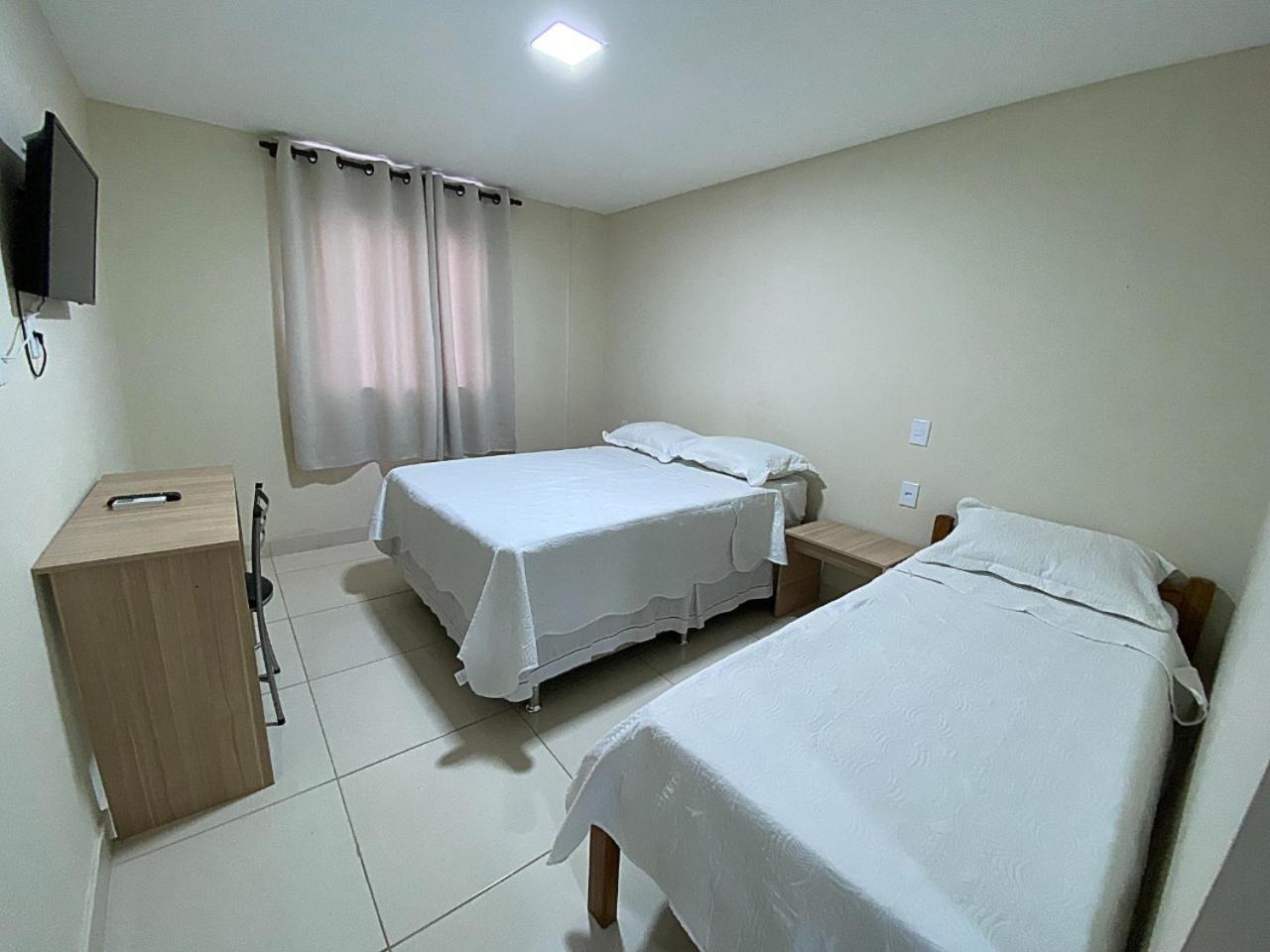 Quarto Triplo Básico