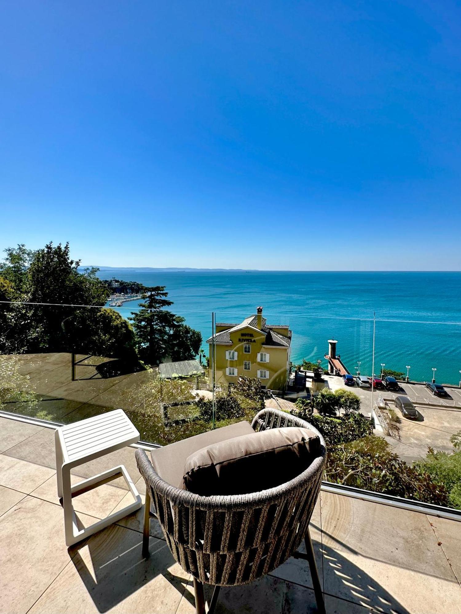 Suite de Luxe avec Terrasse et Vue sur la Mer