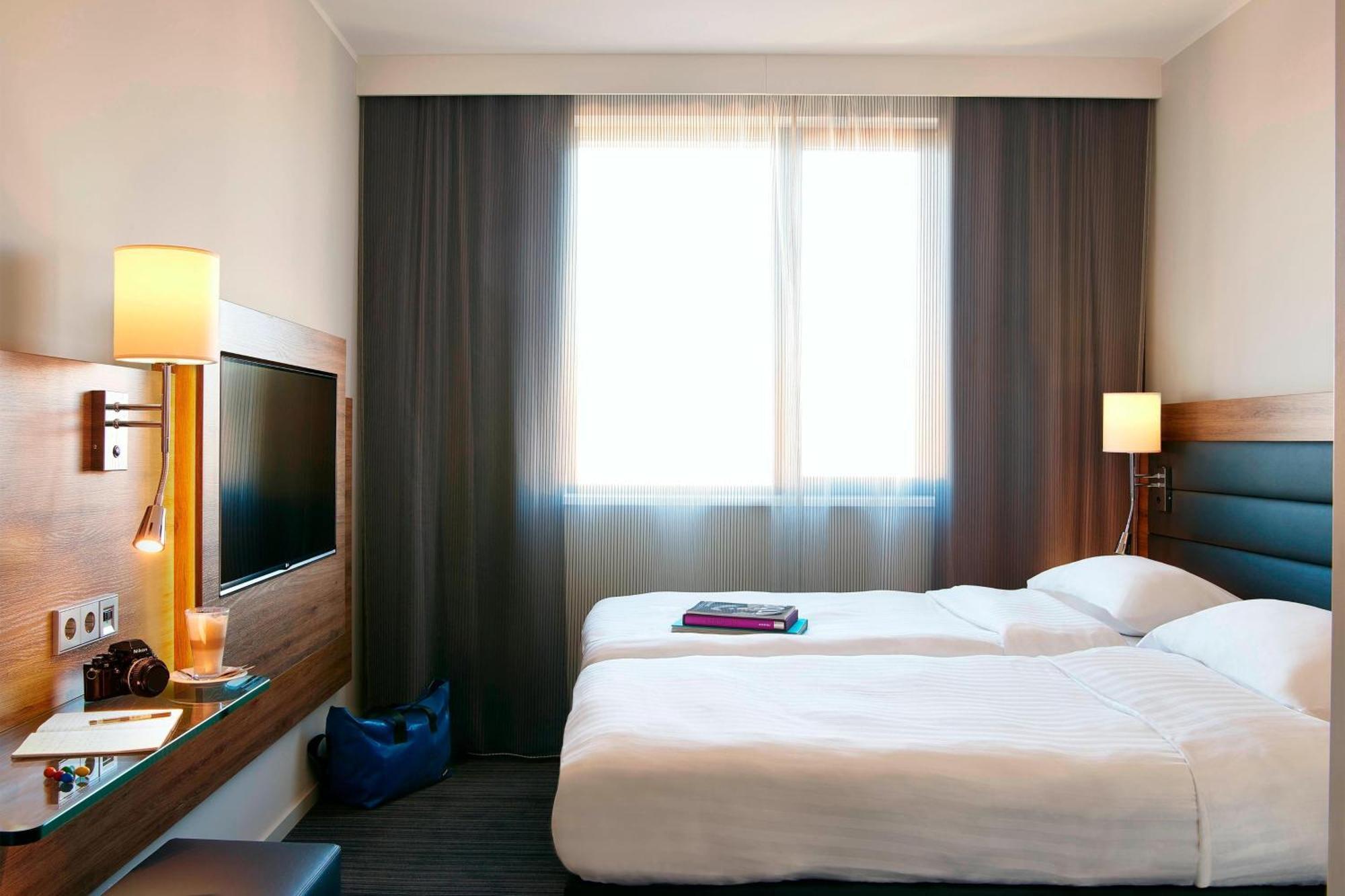 Moxy Twin Sleeper, Guest room, 2 Twin/Single Bed(s),1634444006:JPEG