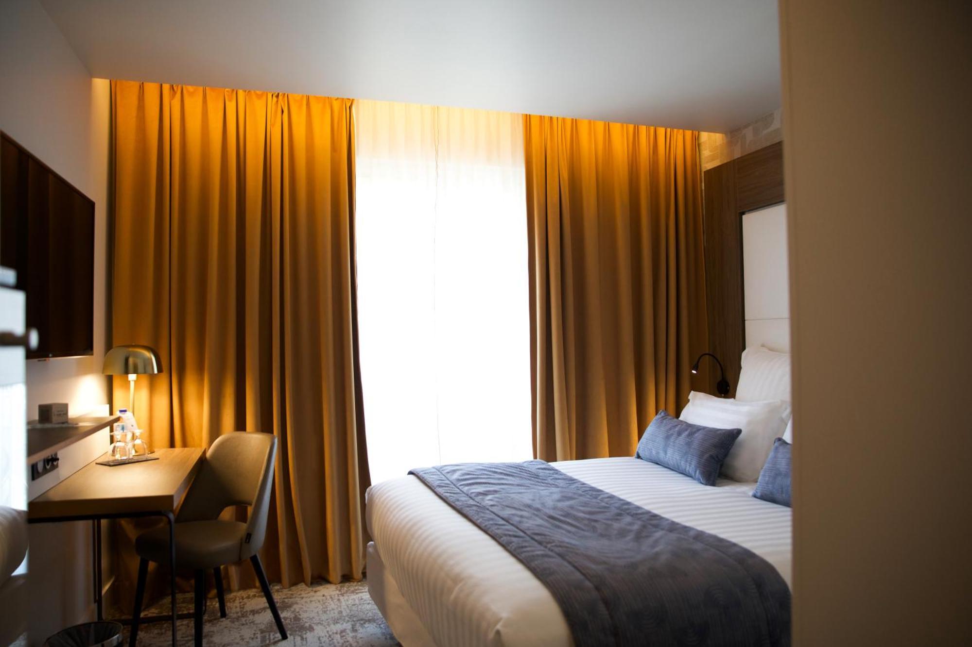 Chambre Lit Queen-Size Classique