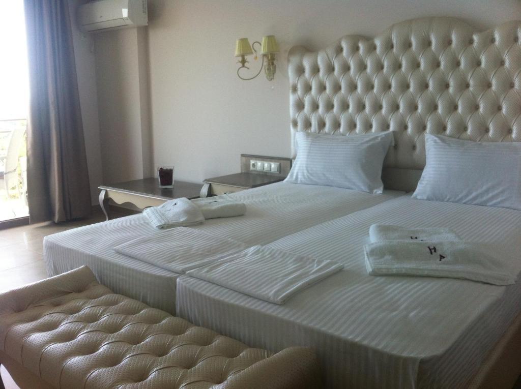 Grand Deluxe Doppel-/Zweibettzimmer mit Stadtblick