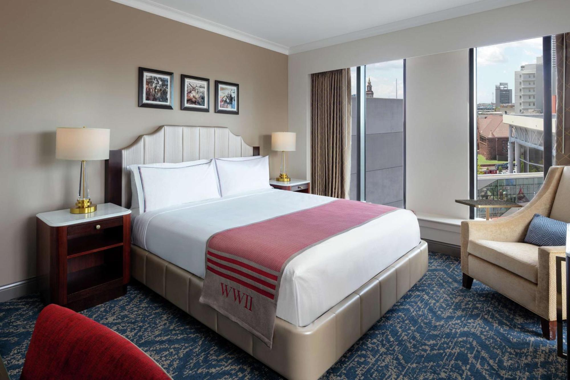 Deluxe King Corner Room